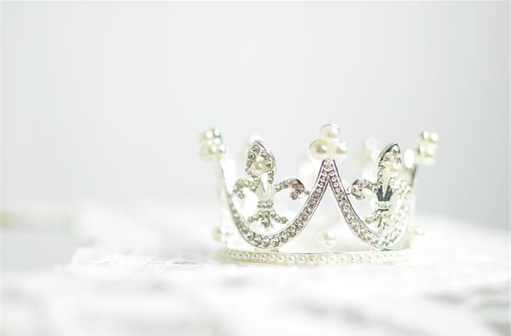 the black crown