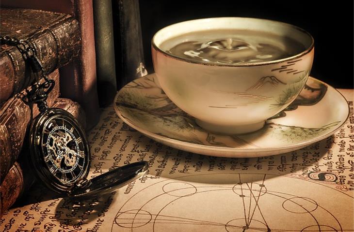 gold vintage womens watch