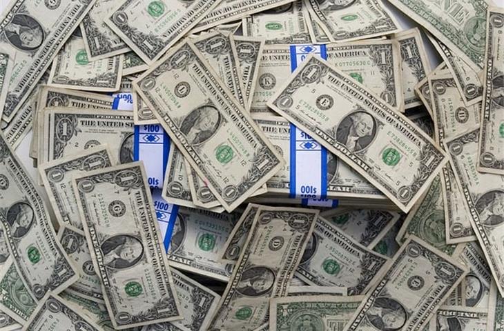 44 pounds in usd