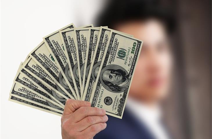 20000 rupies to dollars
